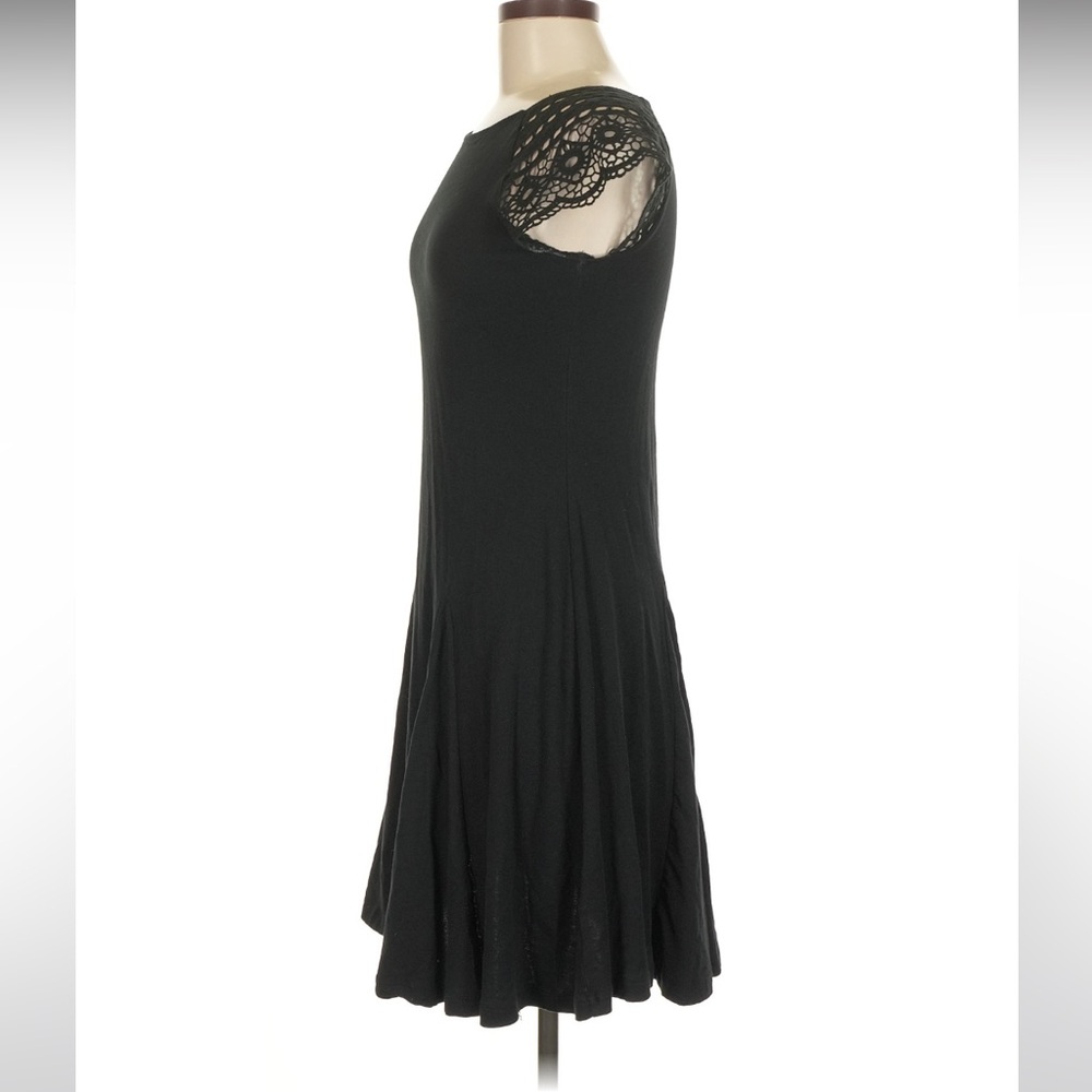 Lauren by Ralph Lauren Petite Black Crochet Lace Cap Sleeve Dress - size PS - Picture 7 of 13